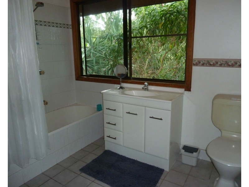 48 Elena Street, Nelly Bay QLD 4819