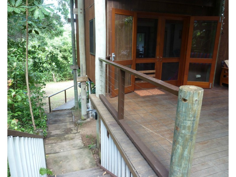 48 Elena Street, Nelly Bay QLD 4819