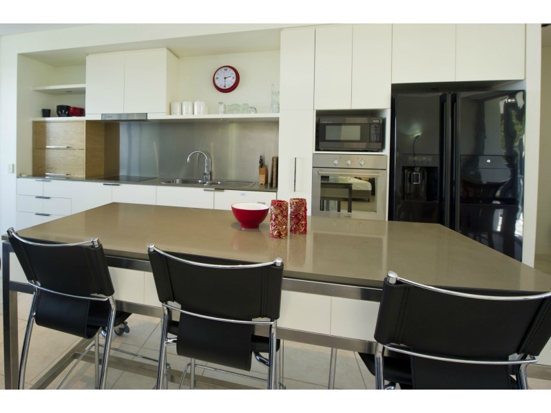 934/123 Sooning St (Blue On Blue), Nelly Bay QLD 4819