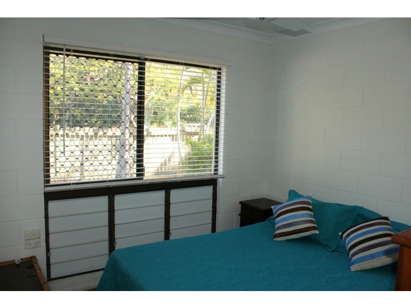 1/23 Yates Street, Nelly Bay QLD 4819