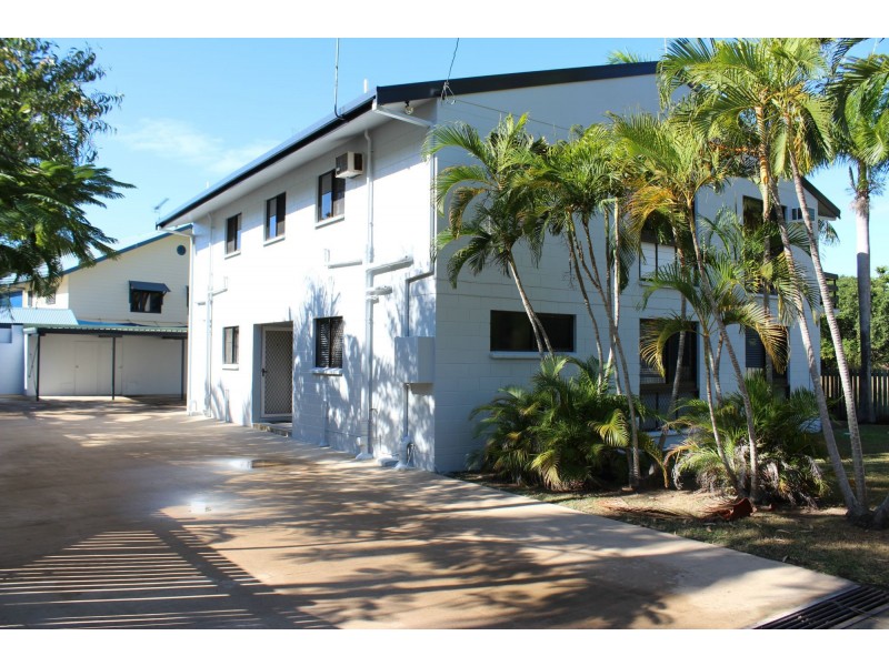 1/23 Yates Street, Nelly Bay QLD 4819