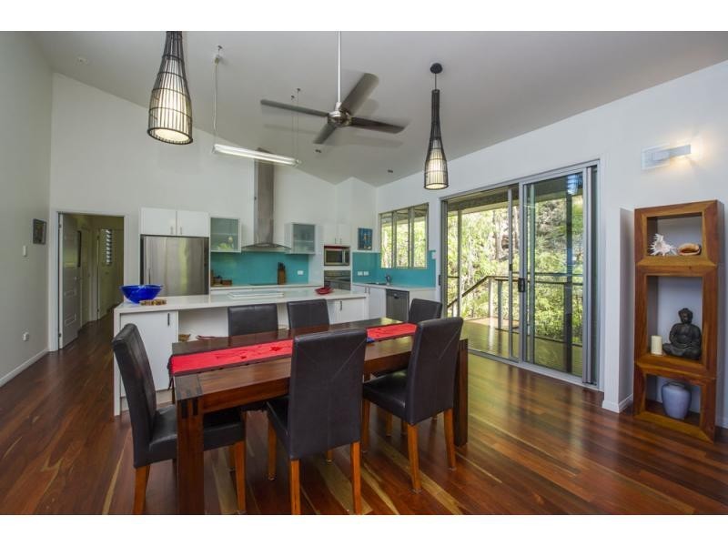 28 Wallaby Way, Horseshoe Bay QLD 4819