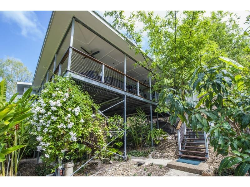 28 Wallaby Way, Horseshoe Bay QLD 4819