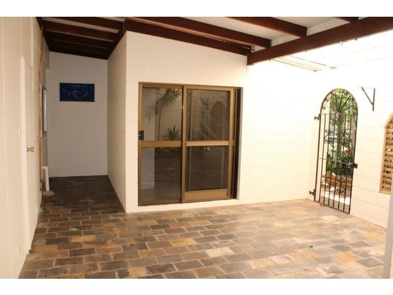 41 Sooning Street, Nelly Bay QLD 4819