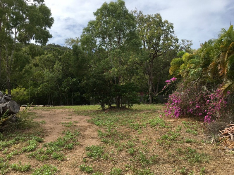 8 Bayside Court, Horseshoe Bay QLD 4819