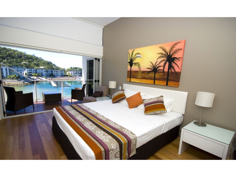 19/1-3 The Cove (Beachside Apartments), Nelly Bay QLD 4819