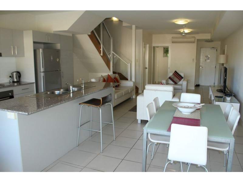 19/1-3 The Cove (Beachside Apartments), Nelly Bay QLD 4819