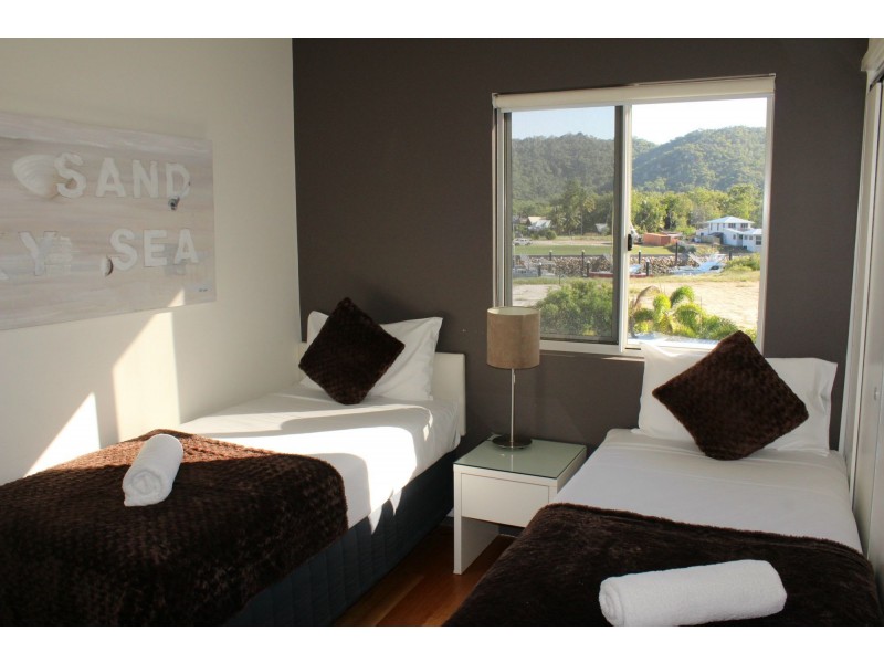 19/1-3 The Cove (Beachside Apartments), Nelly Bay QLD 4819