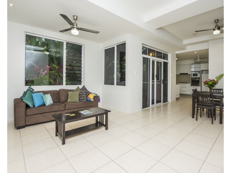 2/3 Boulder Court, Nelly Bay QLD 4819