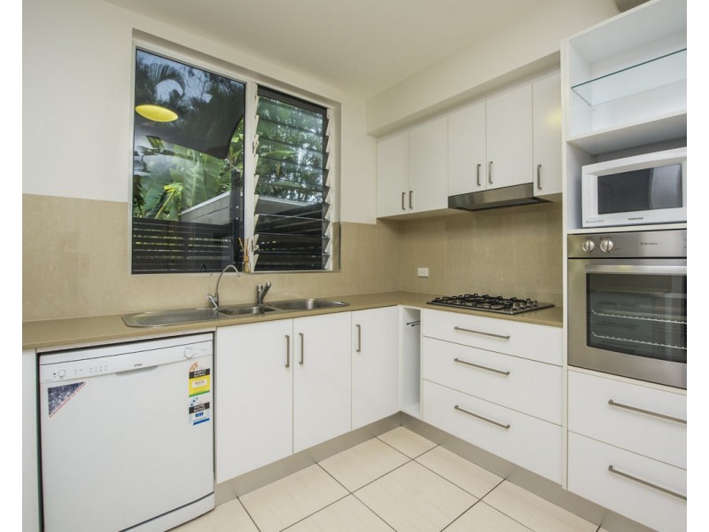 2/3 Boulder Court, Nelly Bay QLD 4819