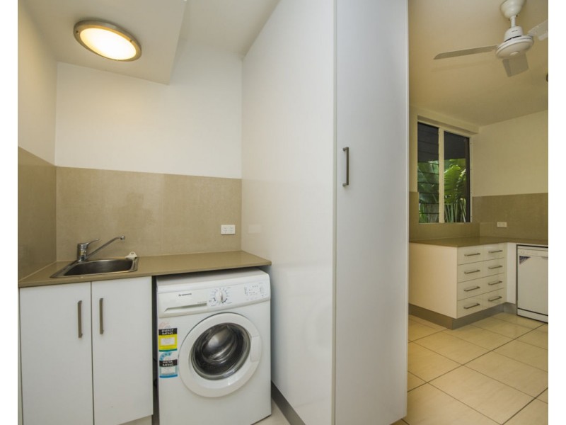 2/3 Boulder Court, Nelly Bay QLD 4819