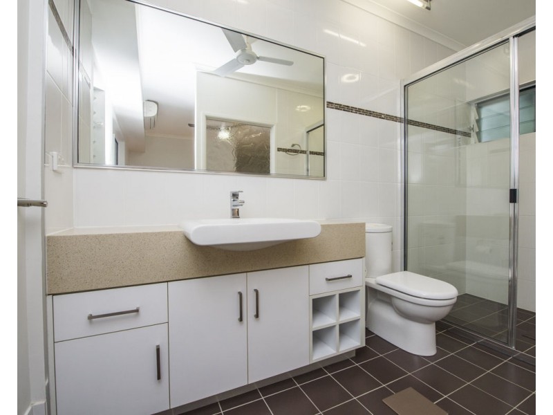 2/3 Boulder Court, Nelly Bay QLD 4819