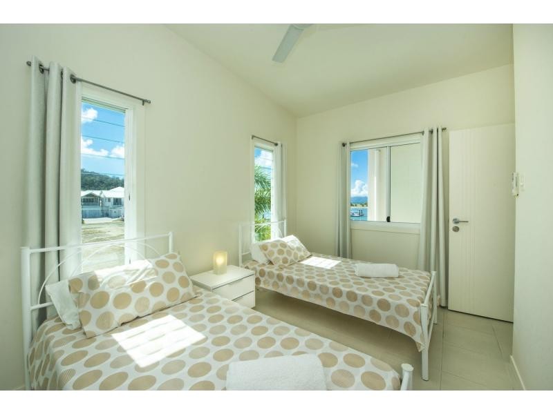 12B Terrace Place, Nelly Bay QLD 4819