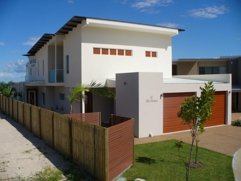12B Terrace Place, Nelly Bay QLD 4819
