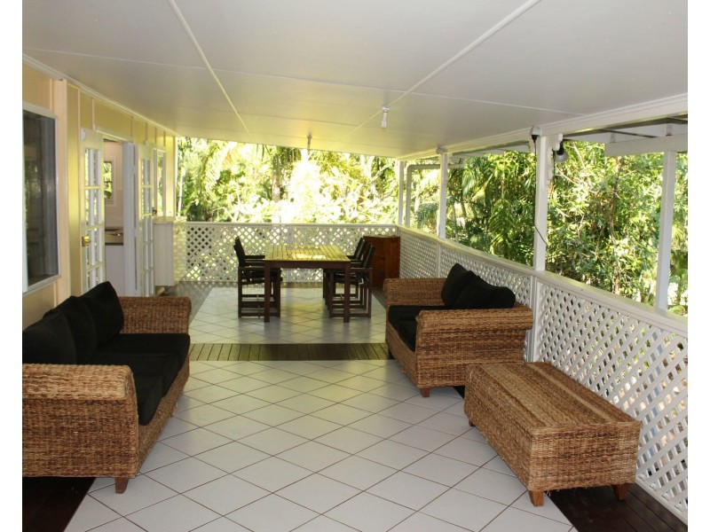 42 Kelly Street, Nelly Bay QLD 4819