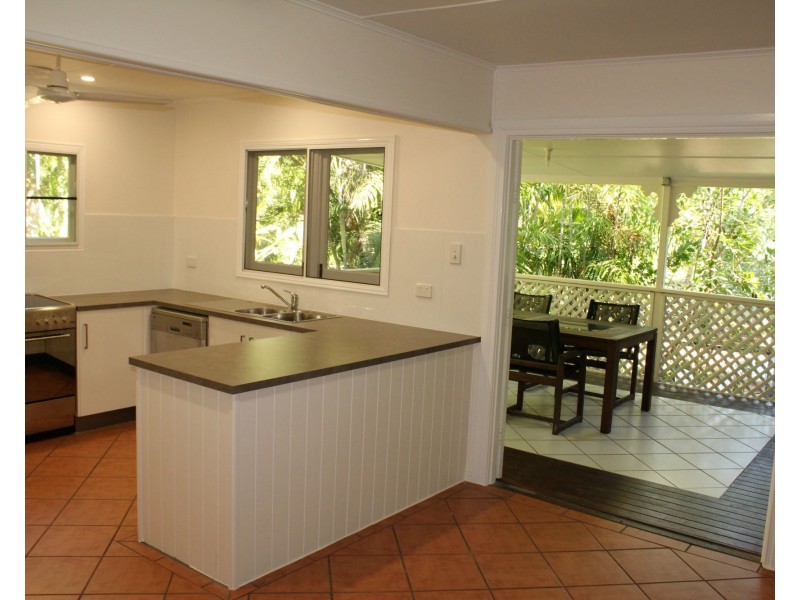 42 Kelly Street, Nelly Bay QLD 4819
