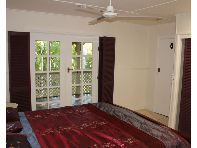 42 Kelly Street, Nelly Bay QLD 4819