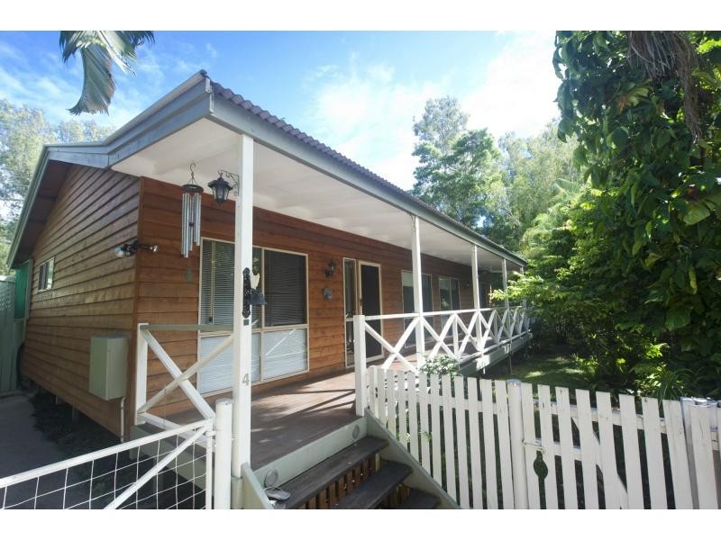 4 Rintoul Court, Horseshoe Bay, Magnetic Island QLD 4819