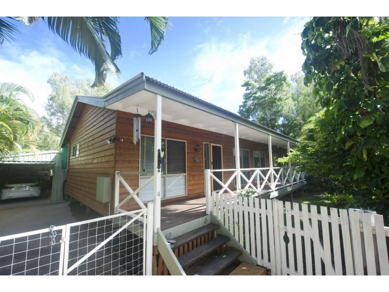 4 Rintoul Court, Horseshoe Bay, Magnetic Island QLD 4819