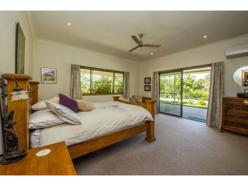 11 Dolphin Court, Horseshoe Bay QLD 4819