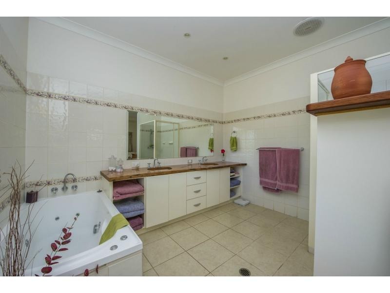 11 Dolphin Court, Horseshoe Bay QLD 4819