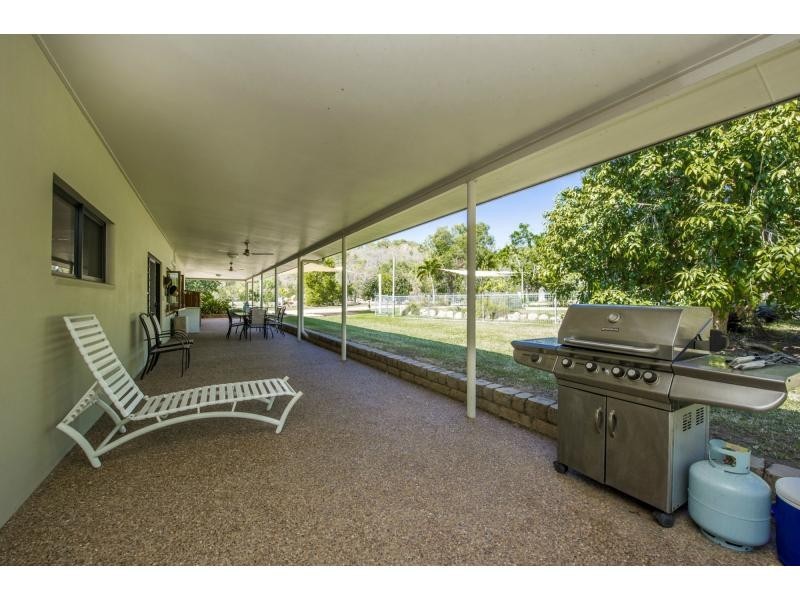 11 Dolphin Court, Horseshoe Bay QLD 4819