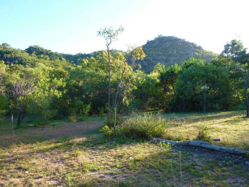 L7/190 Apjohn Street, Horseshoe Bay, Magnetic Island QLD 4819
