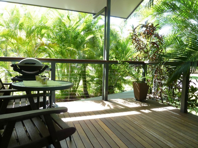 20 Yates St, Nelly Bay QLD 4819