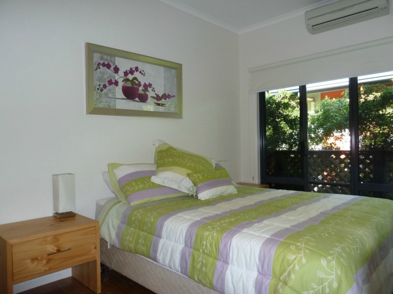 20 Yates St, Nelly Bay QLD 4819