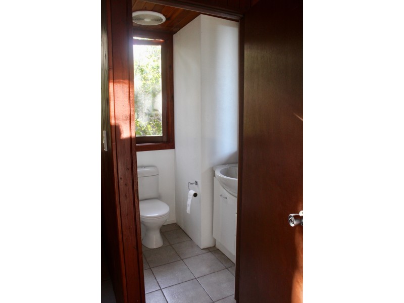 12 Boulder Ct, Nelly Bay QLD 4819