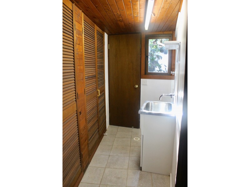 12 Boulder Ct, Nelly Bay QLD 4819