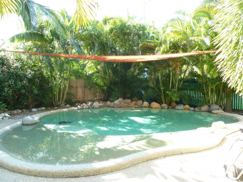 10 Murray Street, Nelly Bay QLD 4819