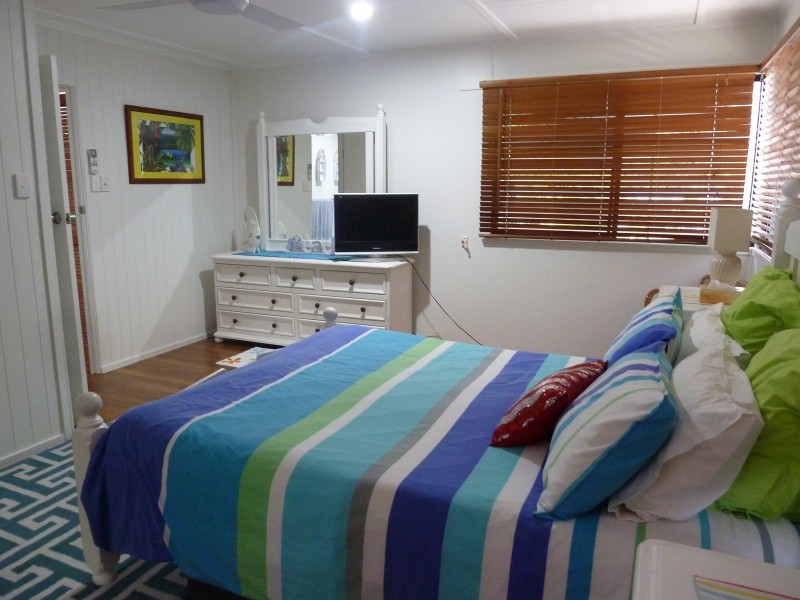 17 Mandalay Ave, Nelly Bay QLD 4819