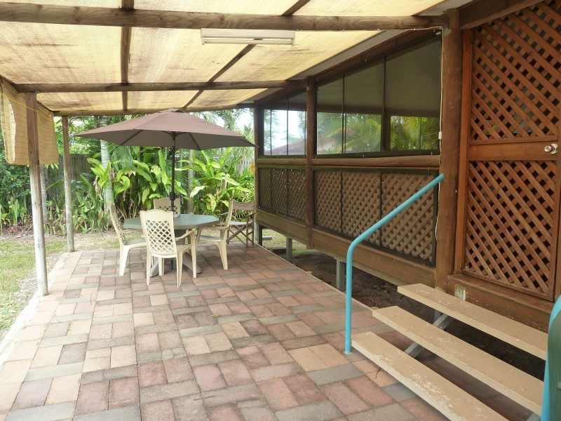 17 Mandalay Ave, Nelly Bay QLD 4819