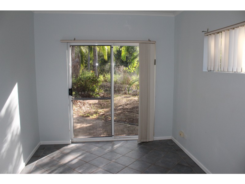 17 Compass Cres, Nelly Bay QLD 4819