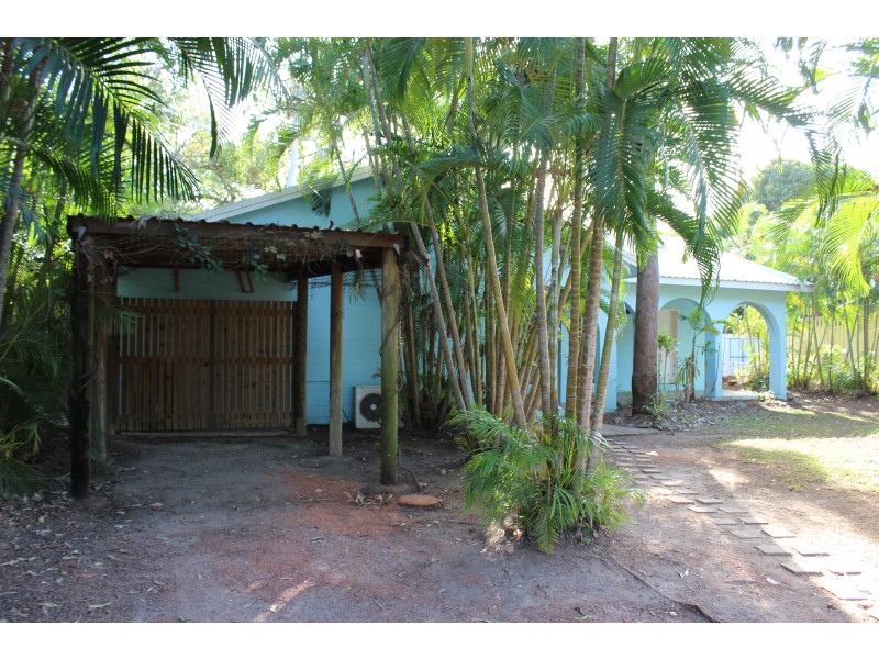 17 Compass Cres, Nelly Bay QLD 4819