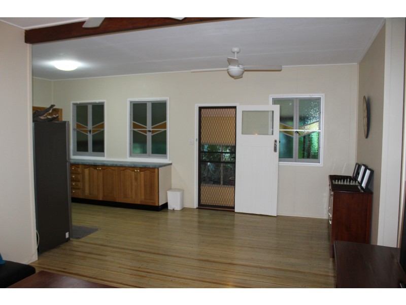 10 Opalia Ct, Nelly Bay QLD 4819