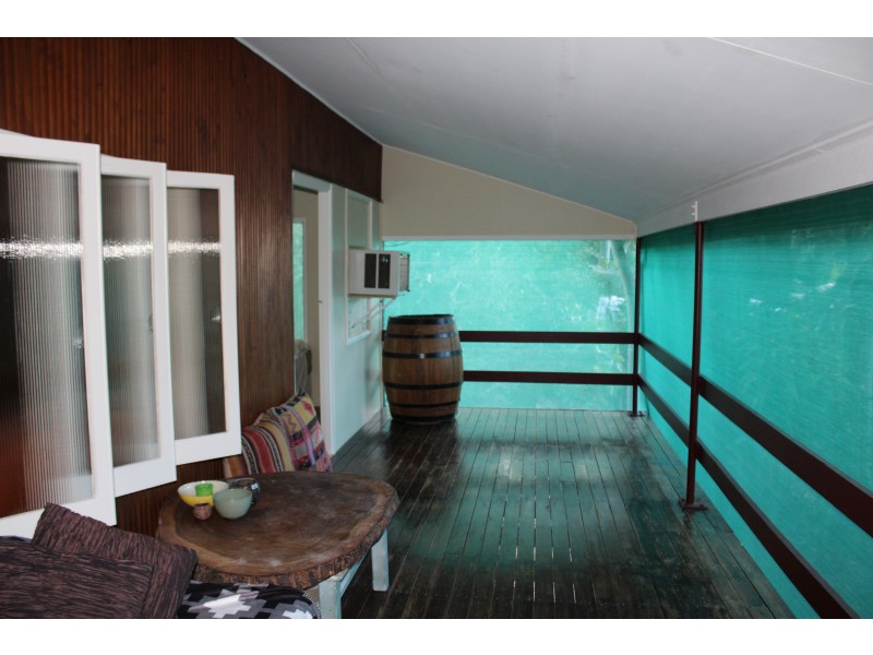 10 Opalia Ct, Nelly Bay QLD 4819