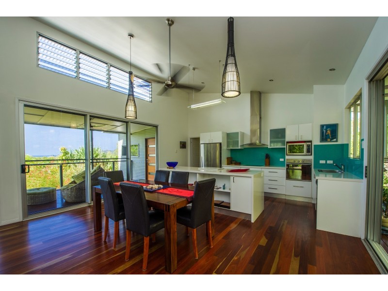 28 Wallaby Way, Horseshoe Bay QLD 4819