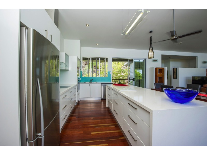 28 Wallaby Way, Horseshoe Bay QLD 4819