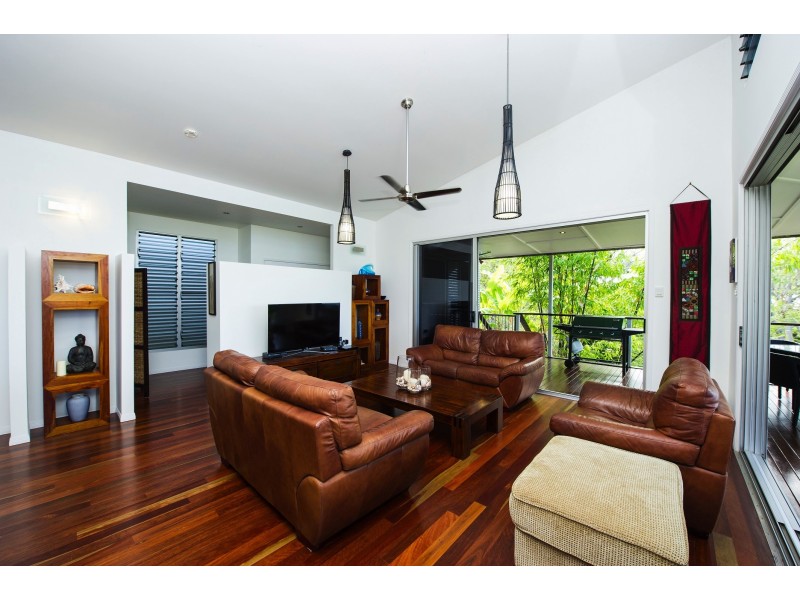 28 Wallaby Way, Horseshoe Bay QLD 4819