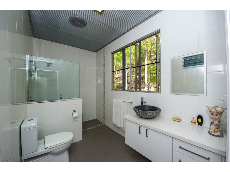 28 Wallaby Way, Horseshoe Bay QLD 4819