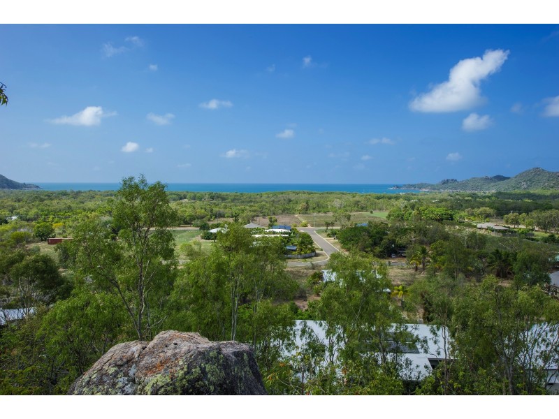28 Wallaby Way, Horseshoe Bay QLD 4819