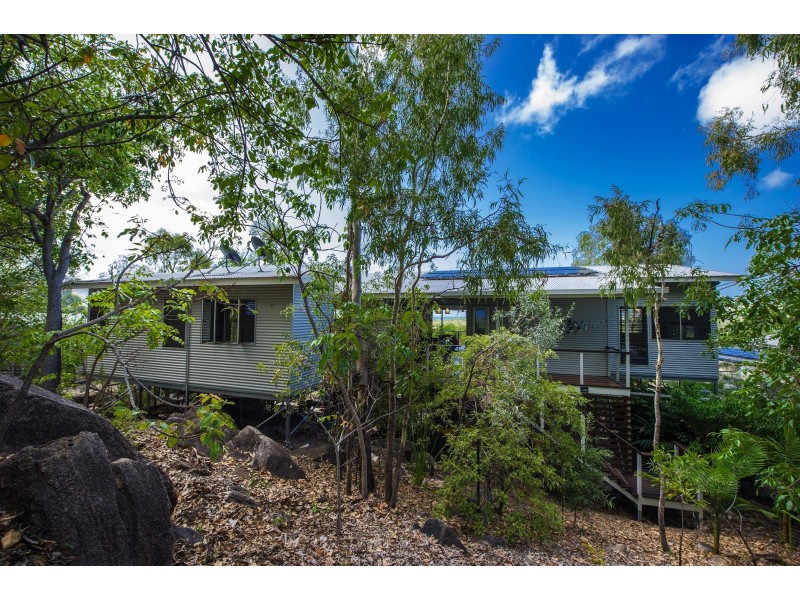 28 Wallaby Way, Horseshoe Bay QLD 4819