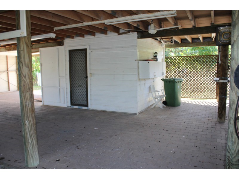 4 Bond Ct, Horseshoe Bay QLD 4819