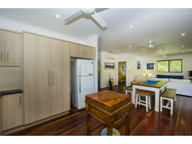 6 Boulder Court, Nelly Bay QLD 4819