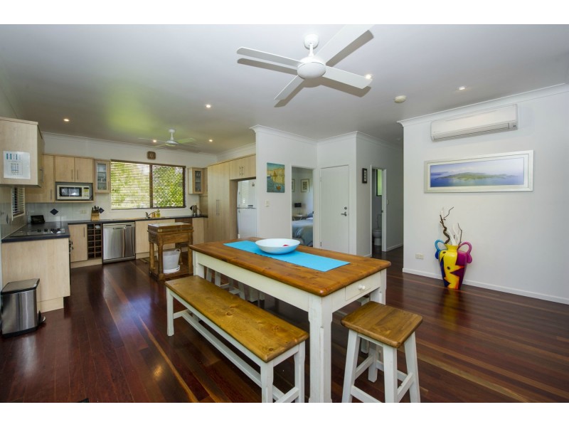 6 Boulder Court, Nelly Bay QLD 4819