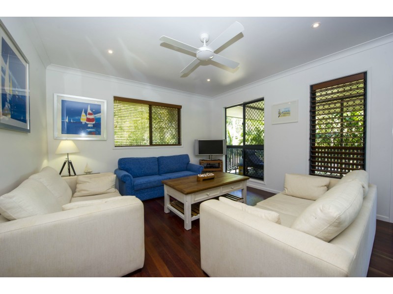 6 Boulder Court, Nelly Bay QLD 4819