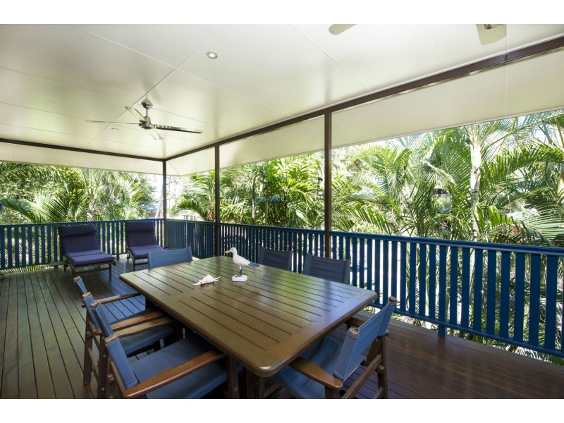 6 Boulder Court, Nelly Bay QLD 4819