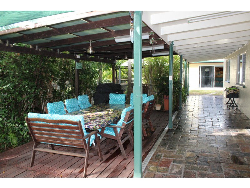 124 Horseshoe Bay Rd, Horseshoe Bay QLD 4819